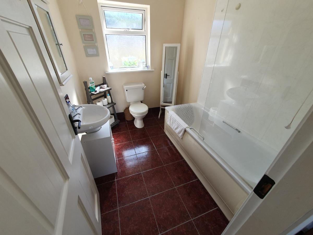Quiet 2-Bedroom Buncrana Home المظهر الخارجي الصورة